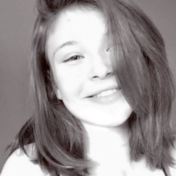 Meet your Posher, Sarah - Picture 1 of 1
